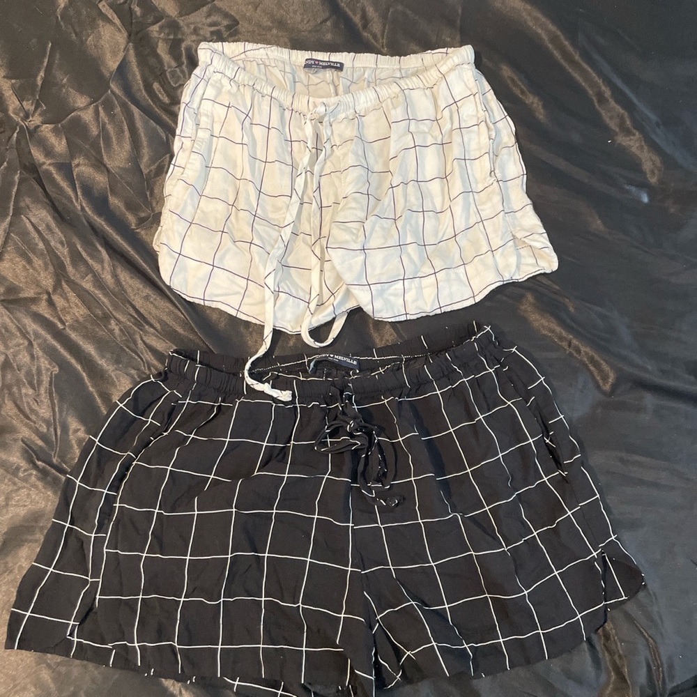 Brandy Melville shorts could be sold together or separately